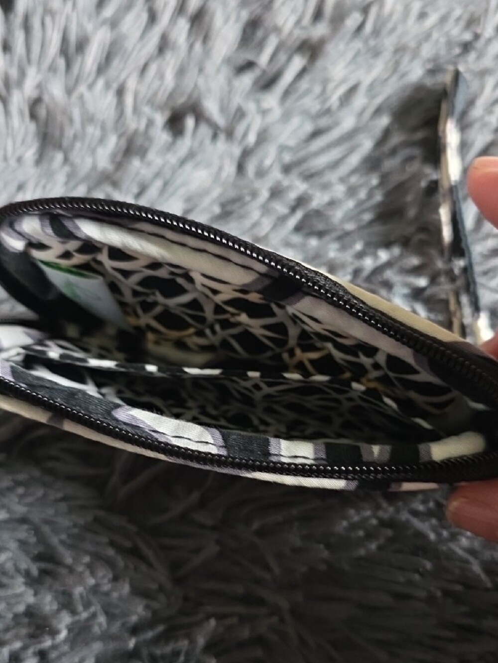 Vera Bradley Black and White Quilted Wristlet - Picture 3 of 4